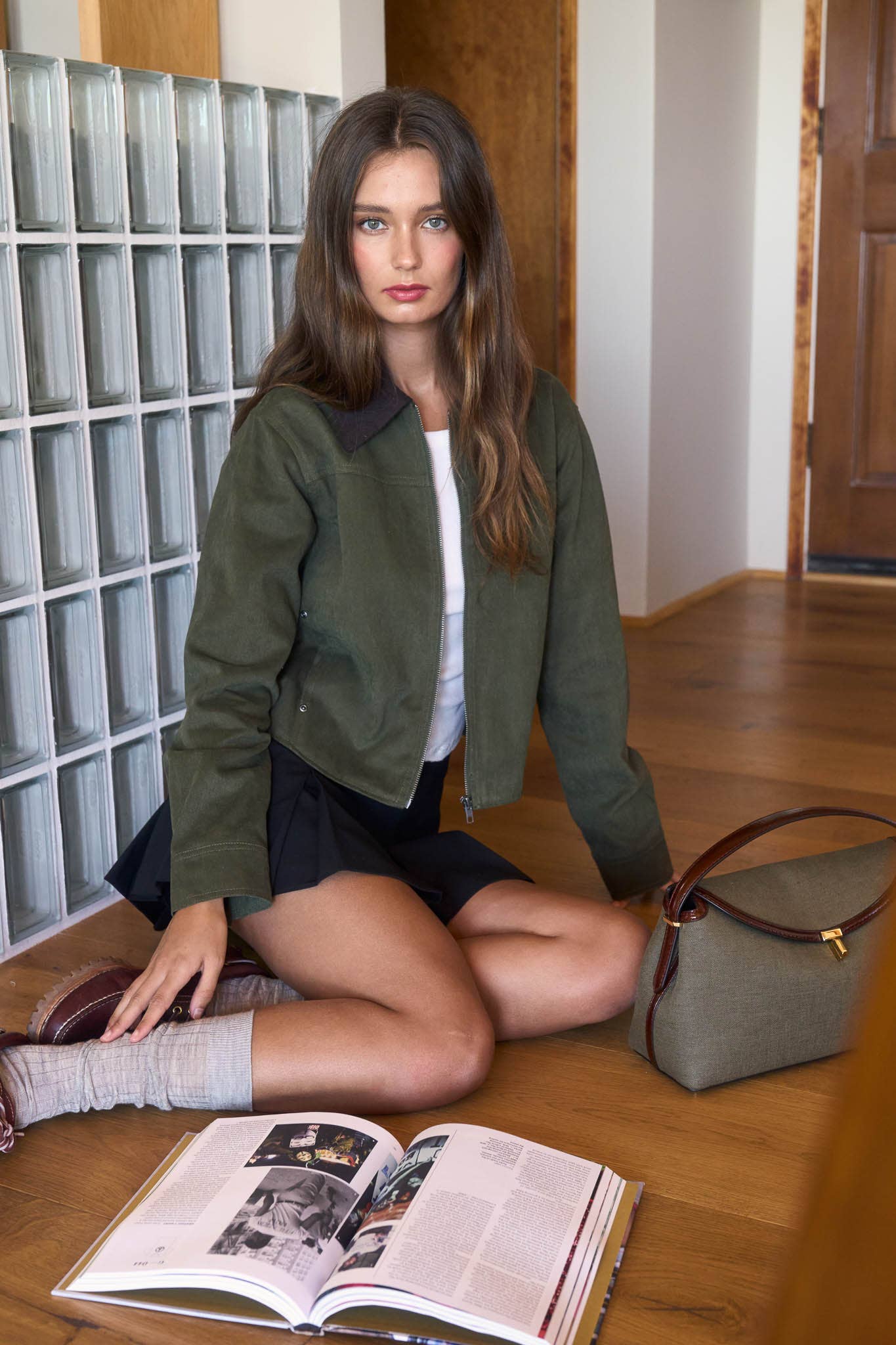 Kenia Contrast Collar Corduroy Zip-Up Jacket
