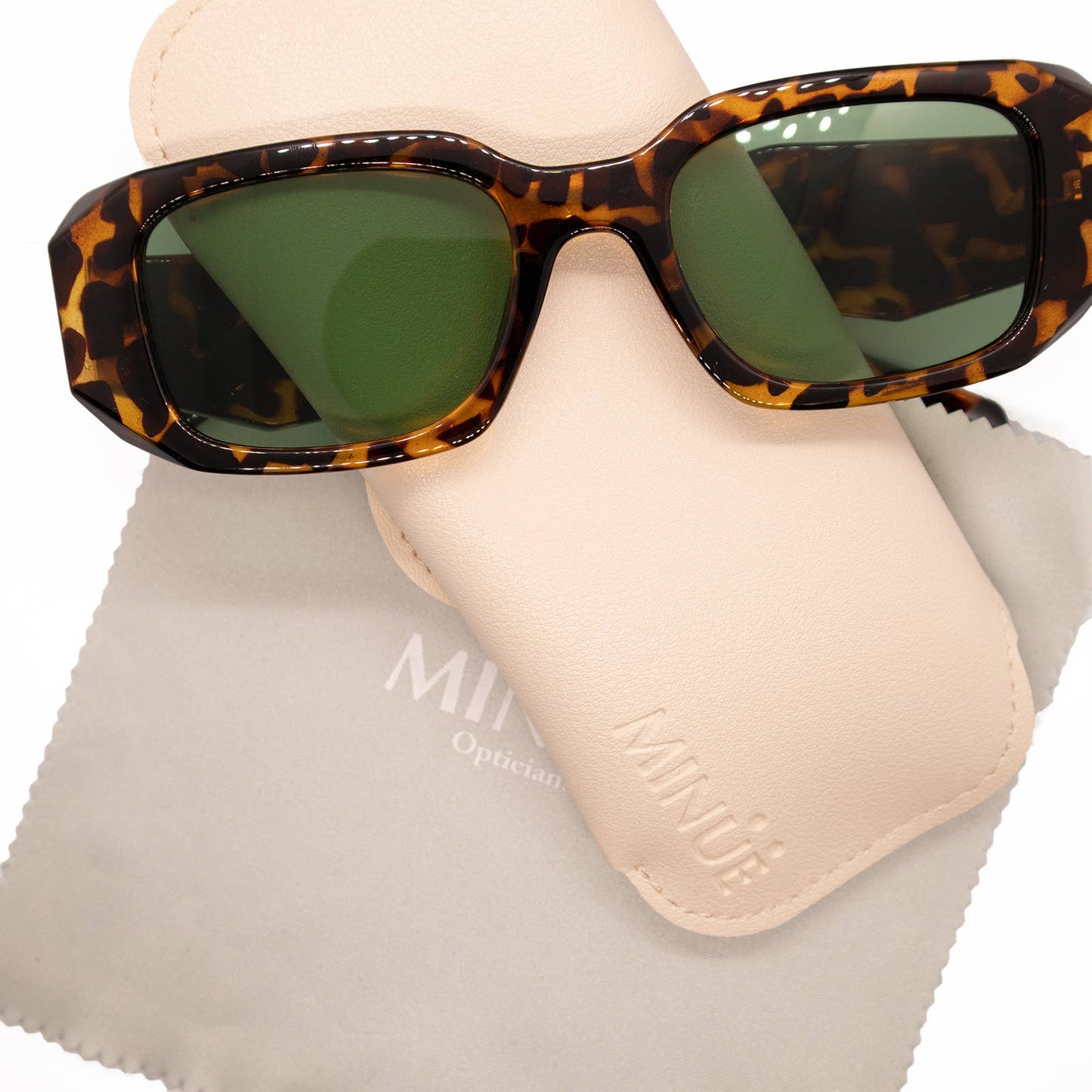 ROBERTS GREEN-CAREY. Sunglasses - Uniquely Claudia Boutique