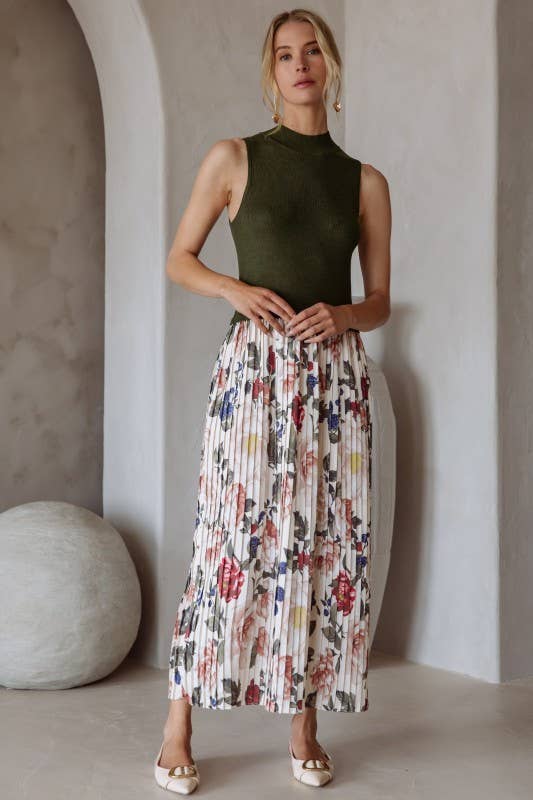 Michelle Sleeveless Floral Printed Pleated Maxi Dress