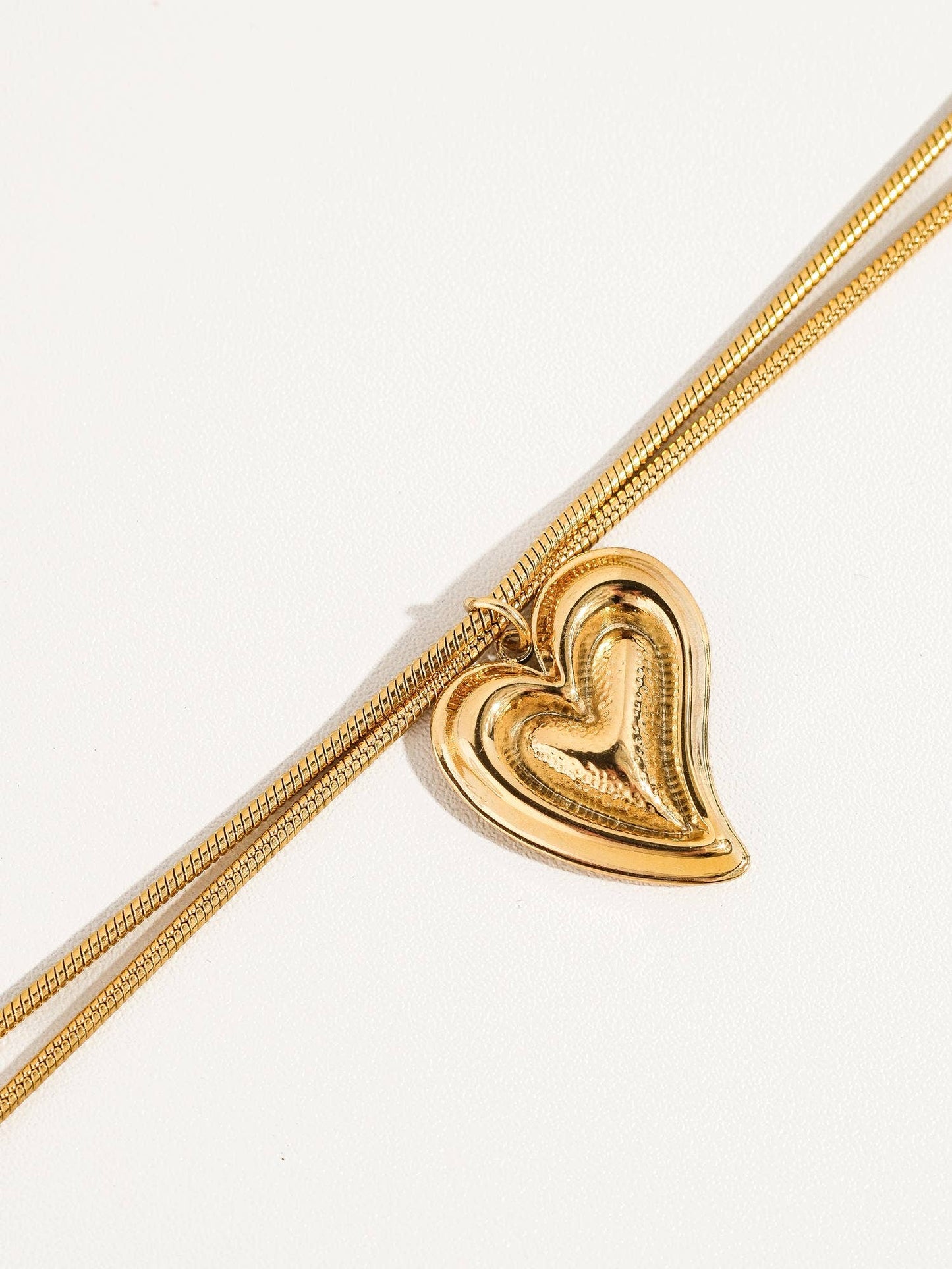 Dione 18K Gold Heart Bracelet - Uniquely Claudia Boutique