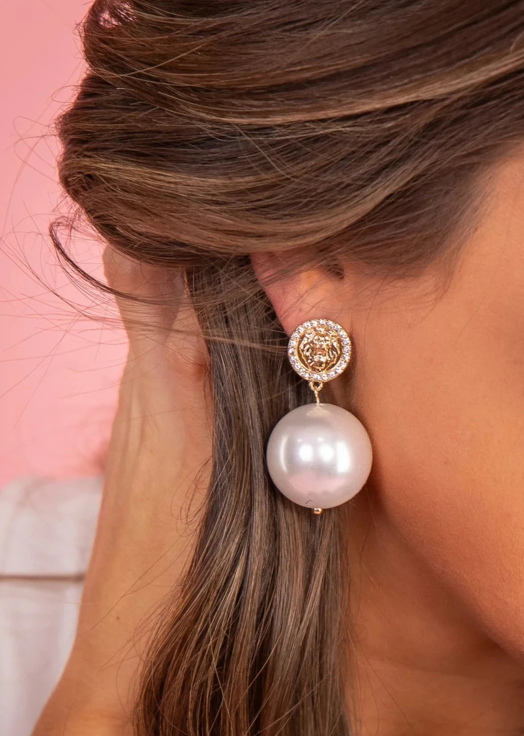 Medallion Jumbo Pearl Drop Earrings - Uniquely Claudia Boutique