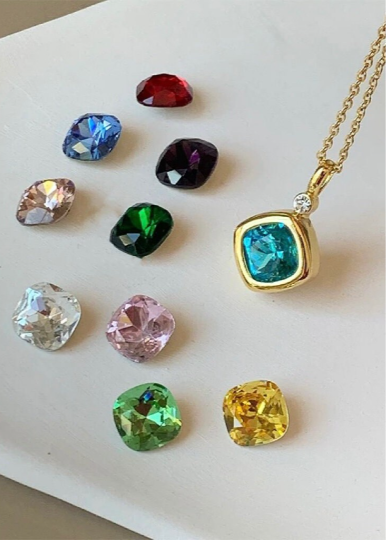 10 Stone Interchangeable Gemstone Necklace | Uniquely Claudia