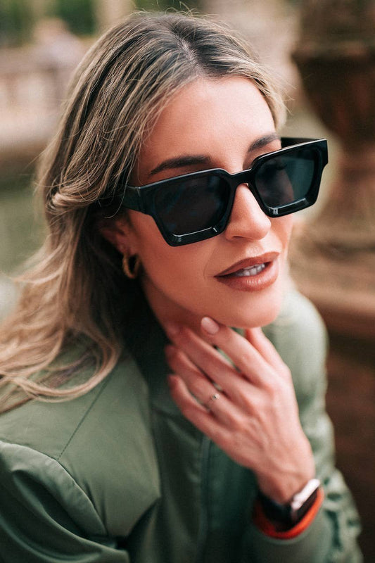 MINUE: Aretha Berry Carbon Sunglasses | Uniquely Claudia Boutique