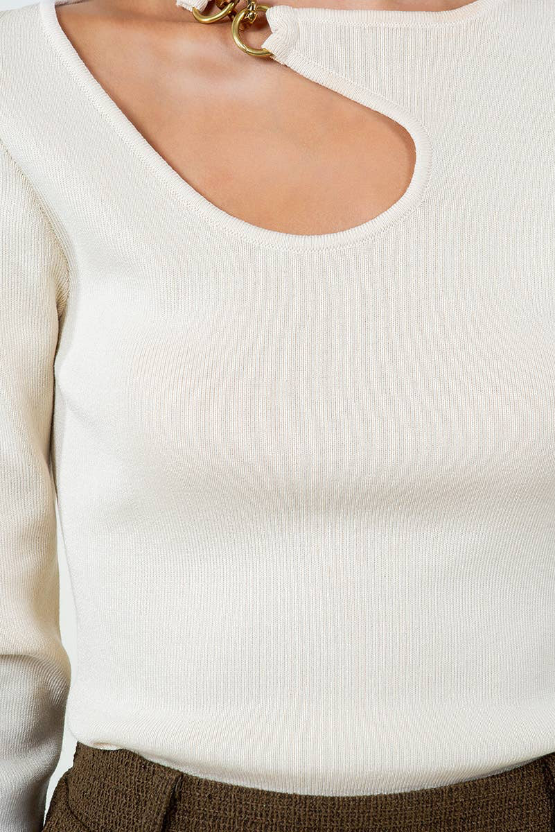 Amanda Chain Closure Knitted Top | Uniquely Claudia Boutique