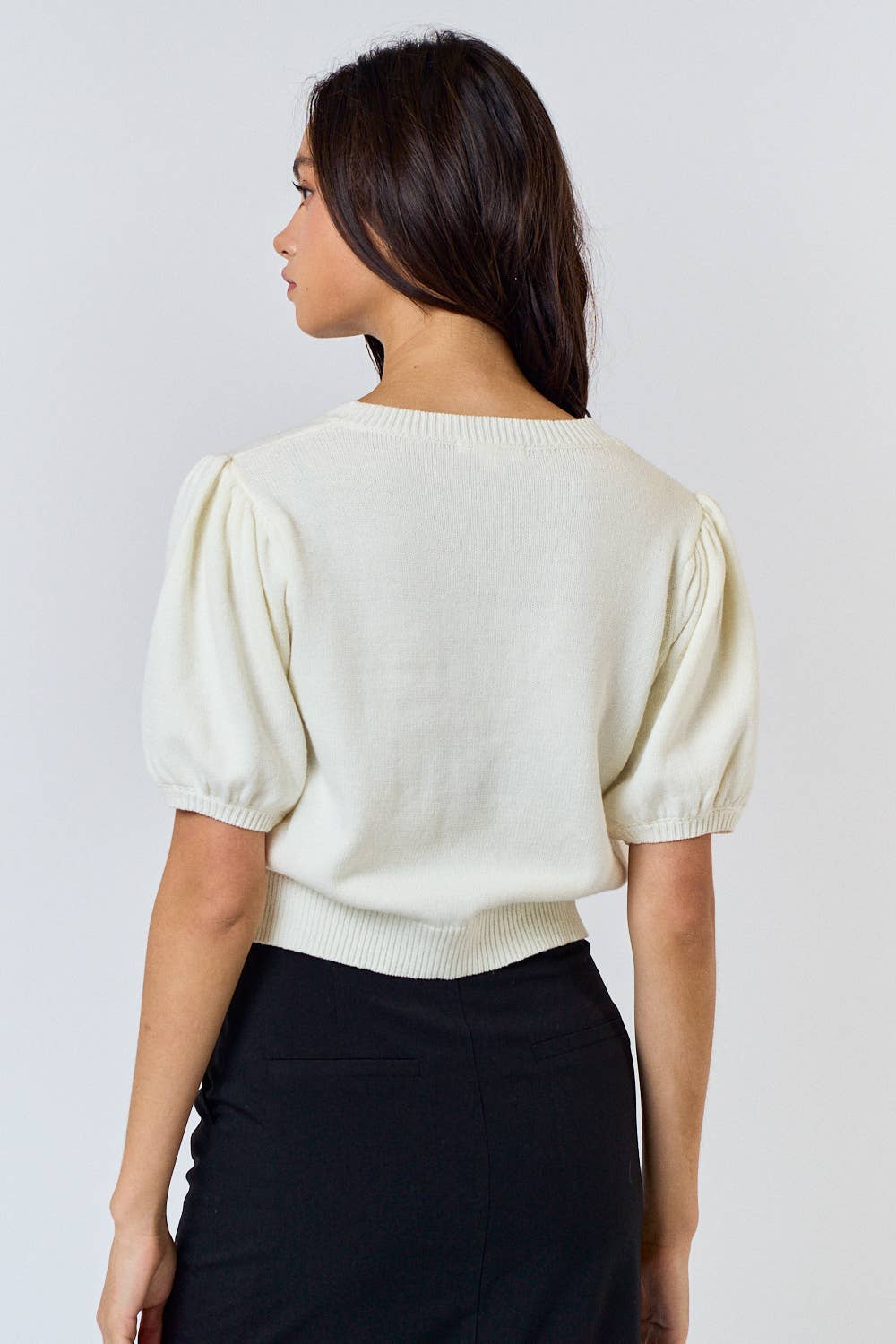 Carolina Bow Front V-Neck Puff Short-Sleeve Top - Uniquely Claudia Boutique