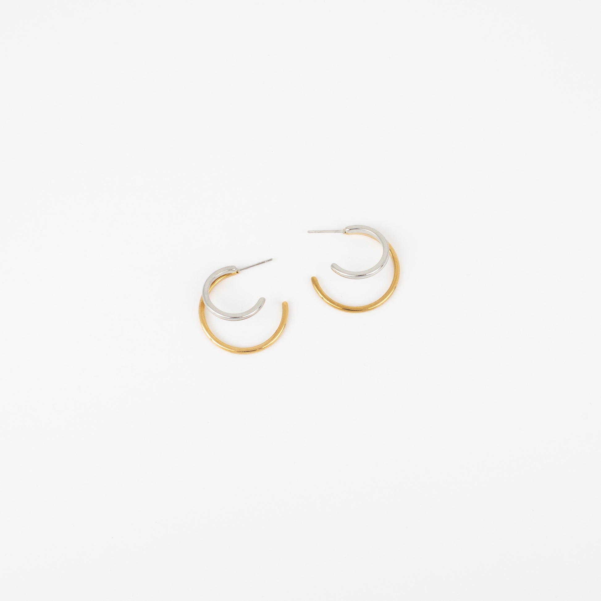 JBloom: Cabi Earrings - Uniquely Claudia Boutique