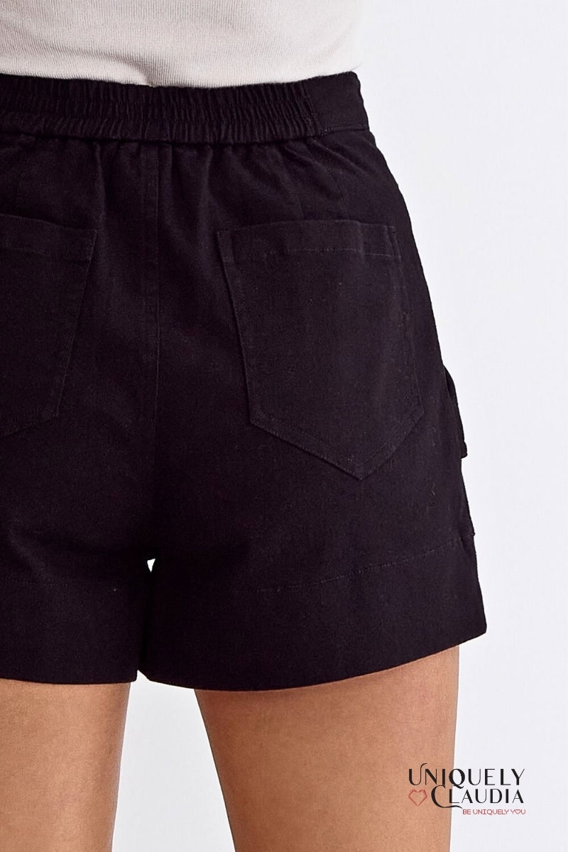 Chelsea Folded Pockets Shorts | Uniquely Claudia Boutique
