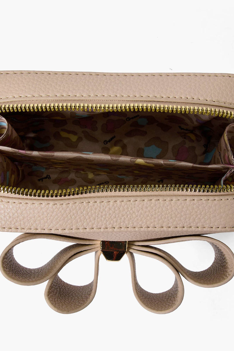 Boxy Bow Crossbody | Uniquely Claudia Boutique 
