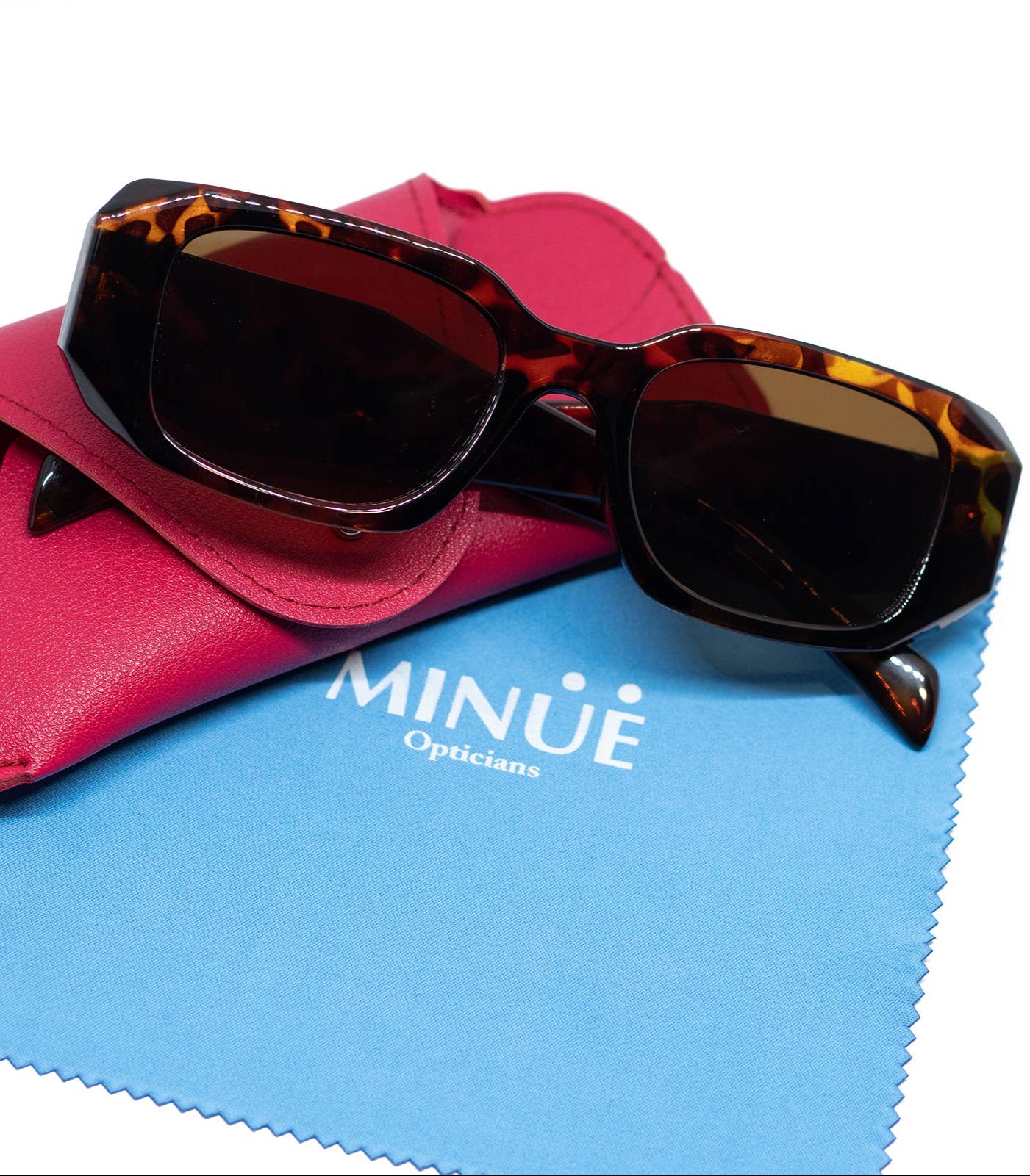 THURMAN CAREY. Sunglasses - Uniquely Claudia Boutique