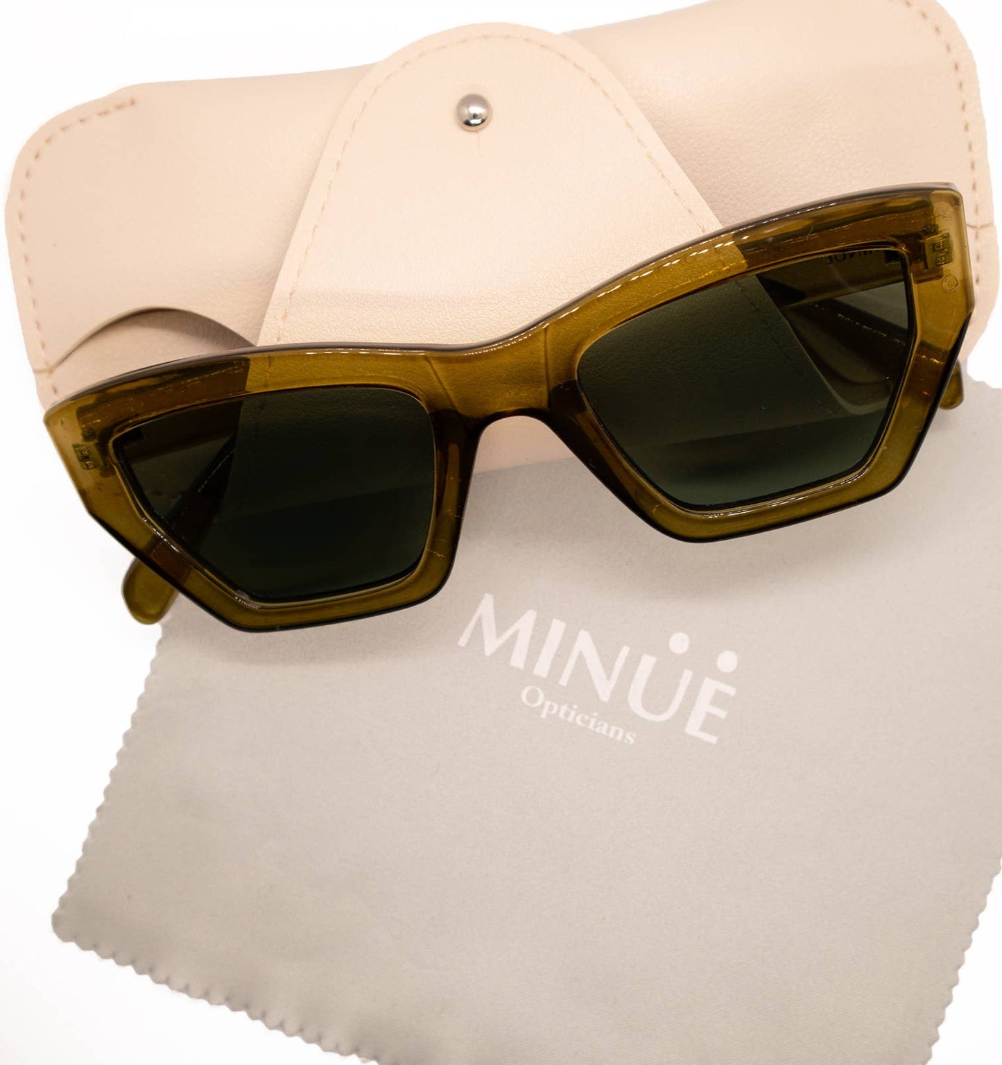 WANE GRASS. Sunglasses - Uniquely Claudia Boutique