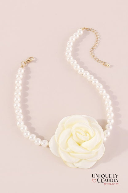 Rose Bud Pearl Choker