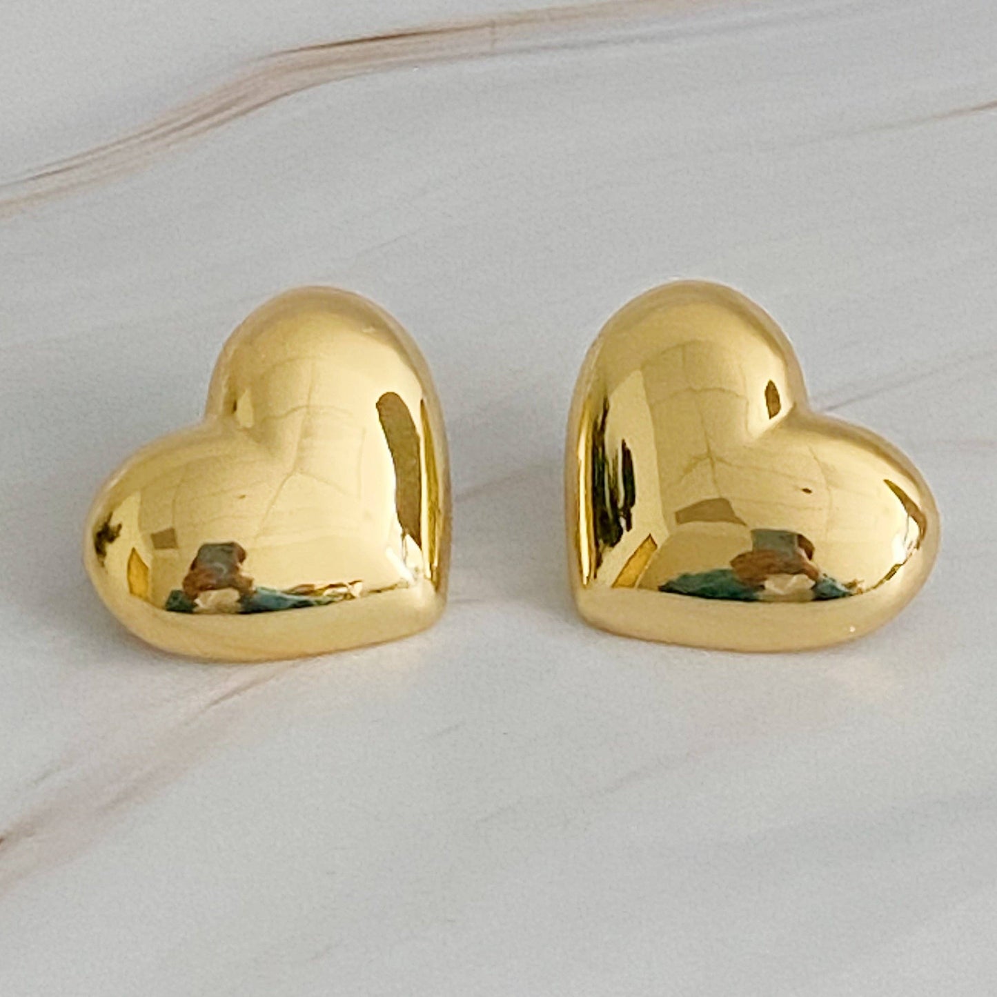 Polish My Heart Stud Earrings - Uniquely Claudia Boutique