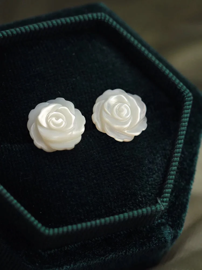 Mother of Pearl Flower Stud Earrings