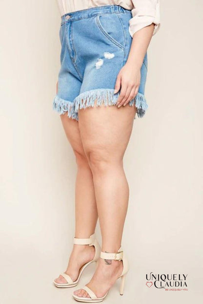 EDGY PLUS: Brenda Fringe Hemmed Denim Shorts - Uniquely Claudia Boutique