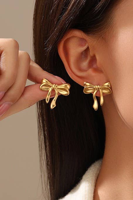 18K Stainless Steel Tarnish-Free Bow Stud Earrings | Uniquely Claudia